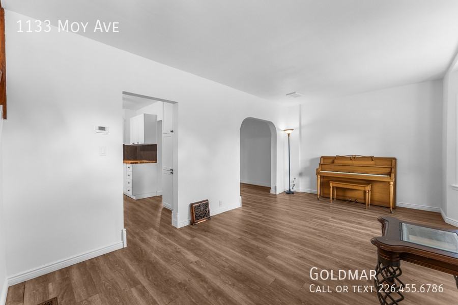 1133 Moy Ave - Photo 3 of 22