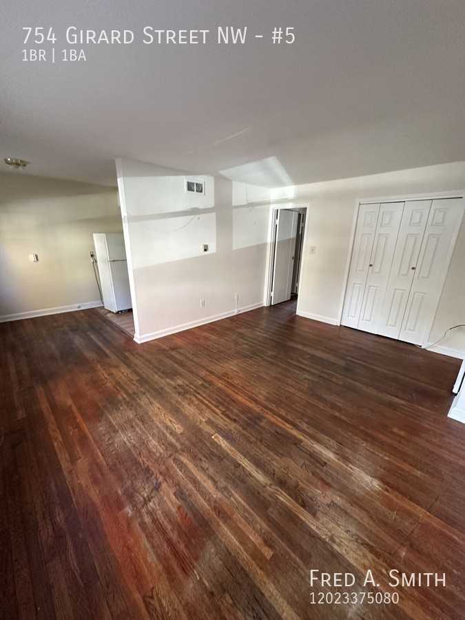 754 Girard St Nw #5 - Photo 3 of 12