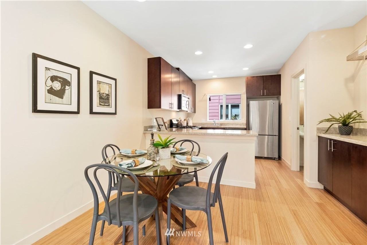 3821 S Angeline St - Photo 5 of 24