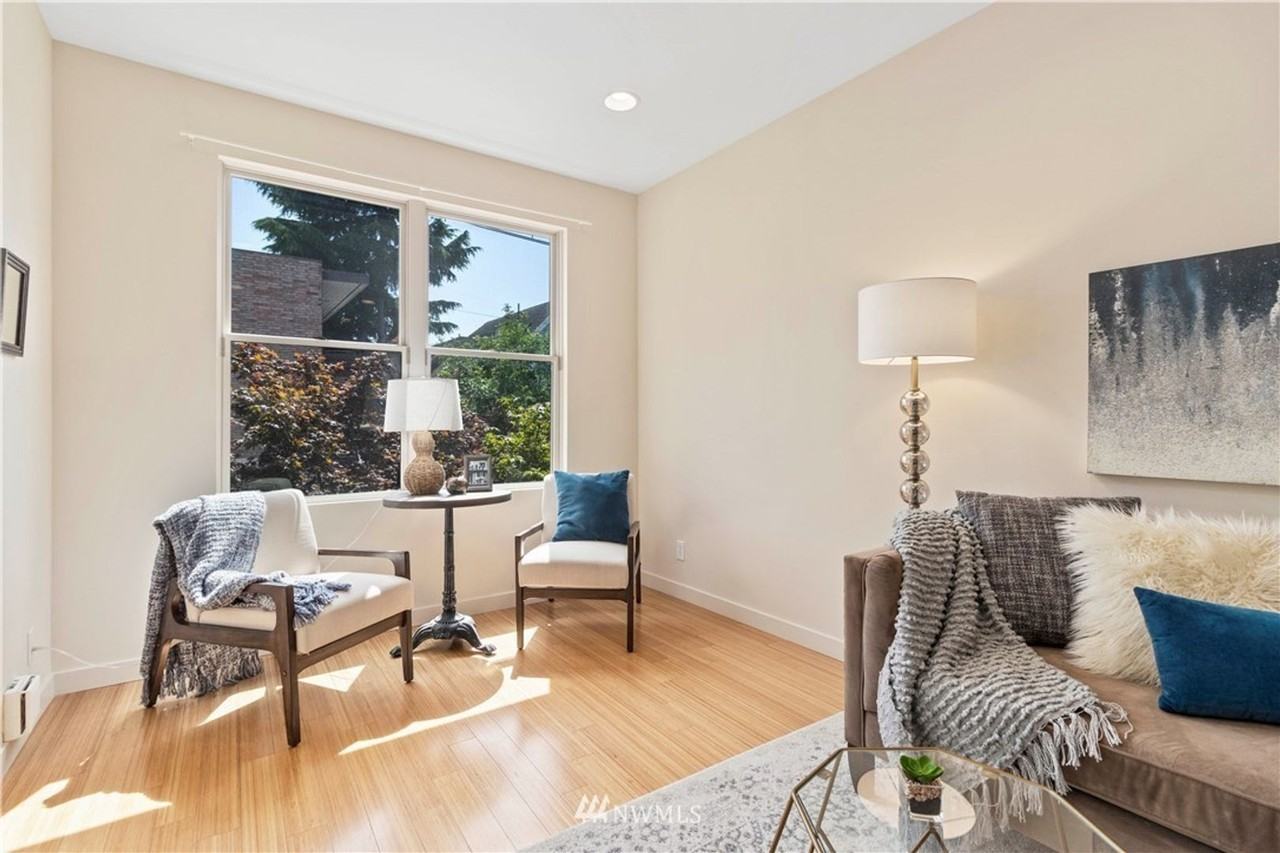 3821 S Angeline St - Photo 7 of 24