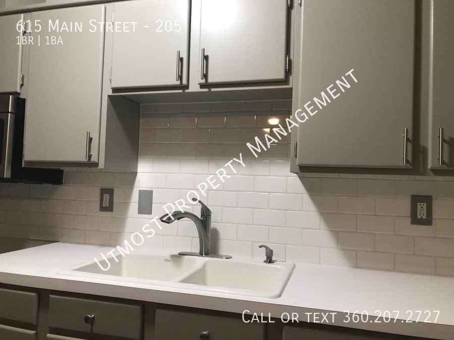 615 Main St #205 - Photo 5 of 16