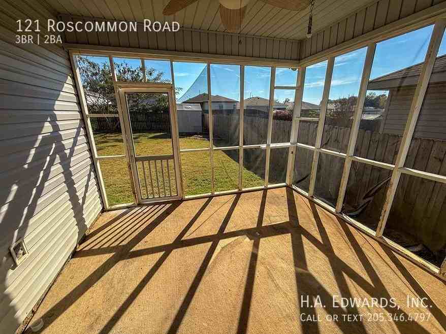 121 Roscommon Rd - Photo 4 of 7