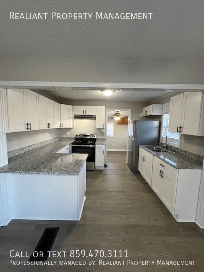 400 Broadway St - Photo 2 of 18