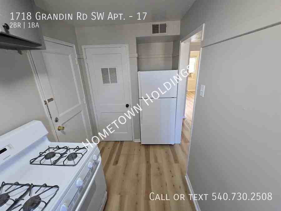 1718 Grandin Rd Sw #17 - Photo 4 of 15