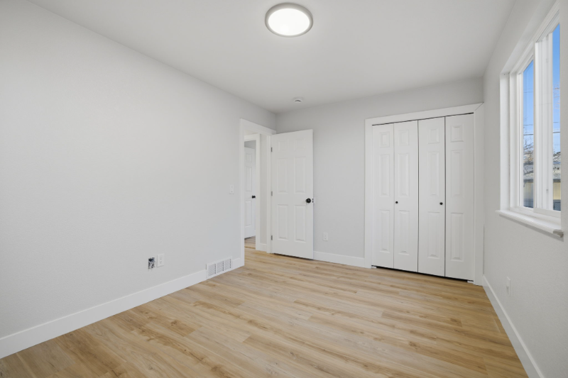 5531 W Louisiana Ave - Photo 7 of 19