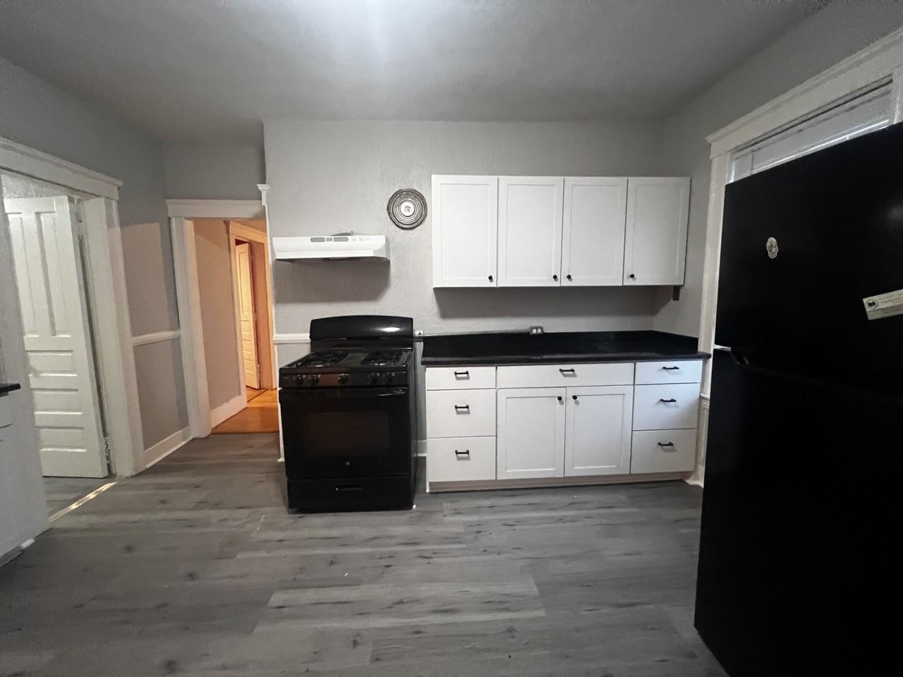 55 Vernon St #2 - Photo 3 of 17