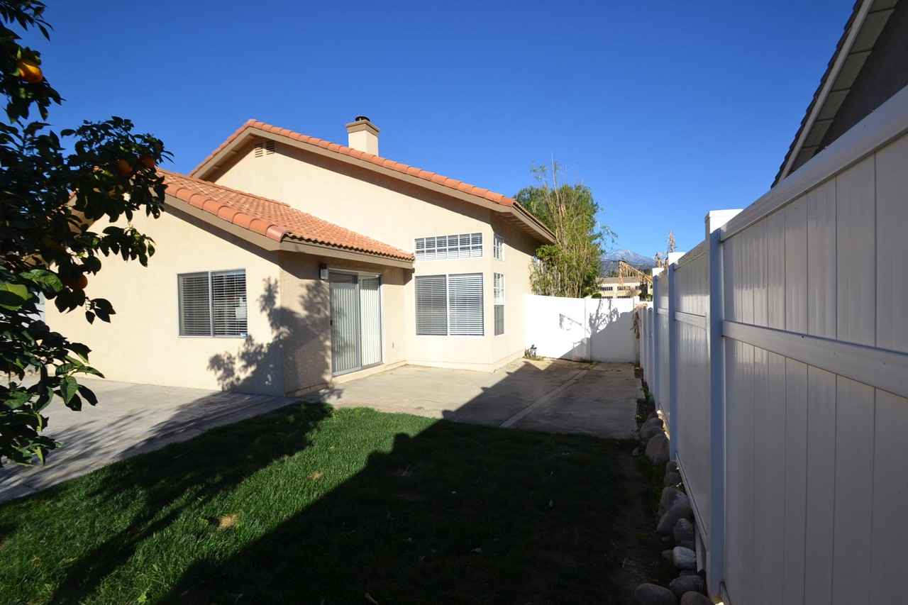 7412 Webster St - Photo 2 of 8