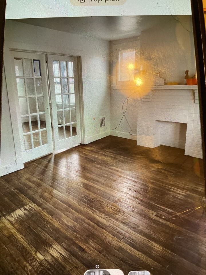 400 Center Street - Photo 2 of 5