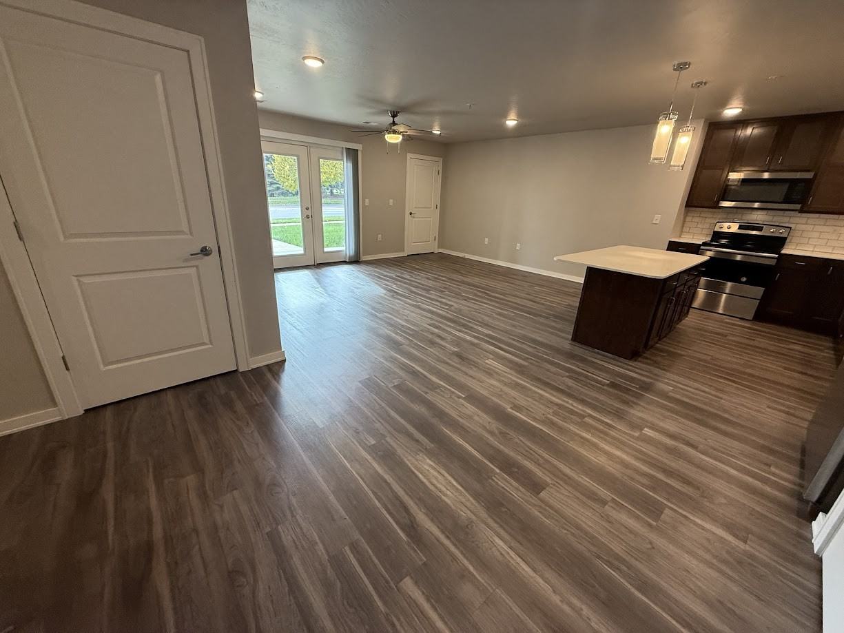 Stonewood Crossing - Photo 6 of 15