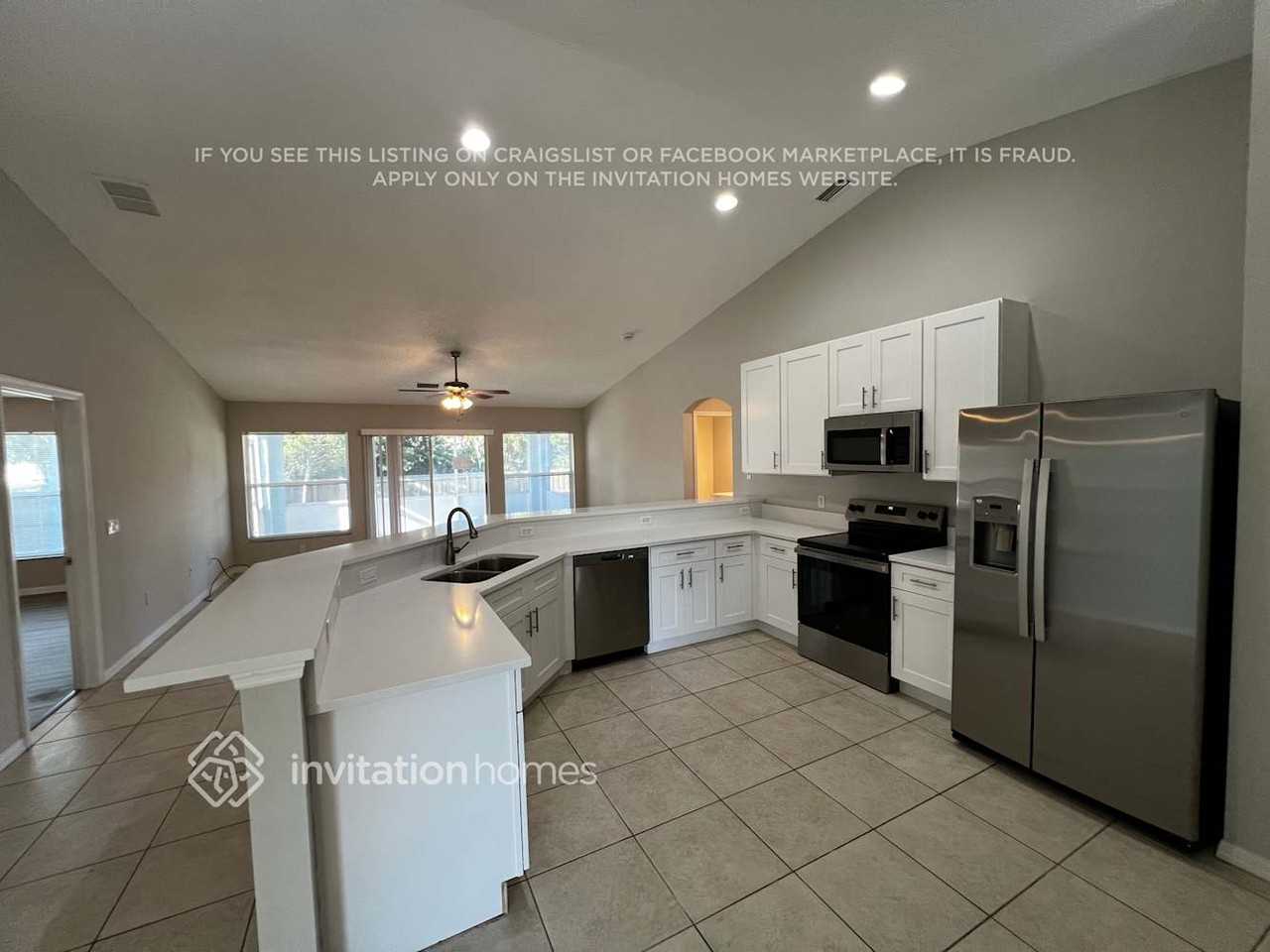 1978 Southwest Monterrey Lane - Photo 6 of 17