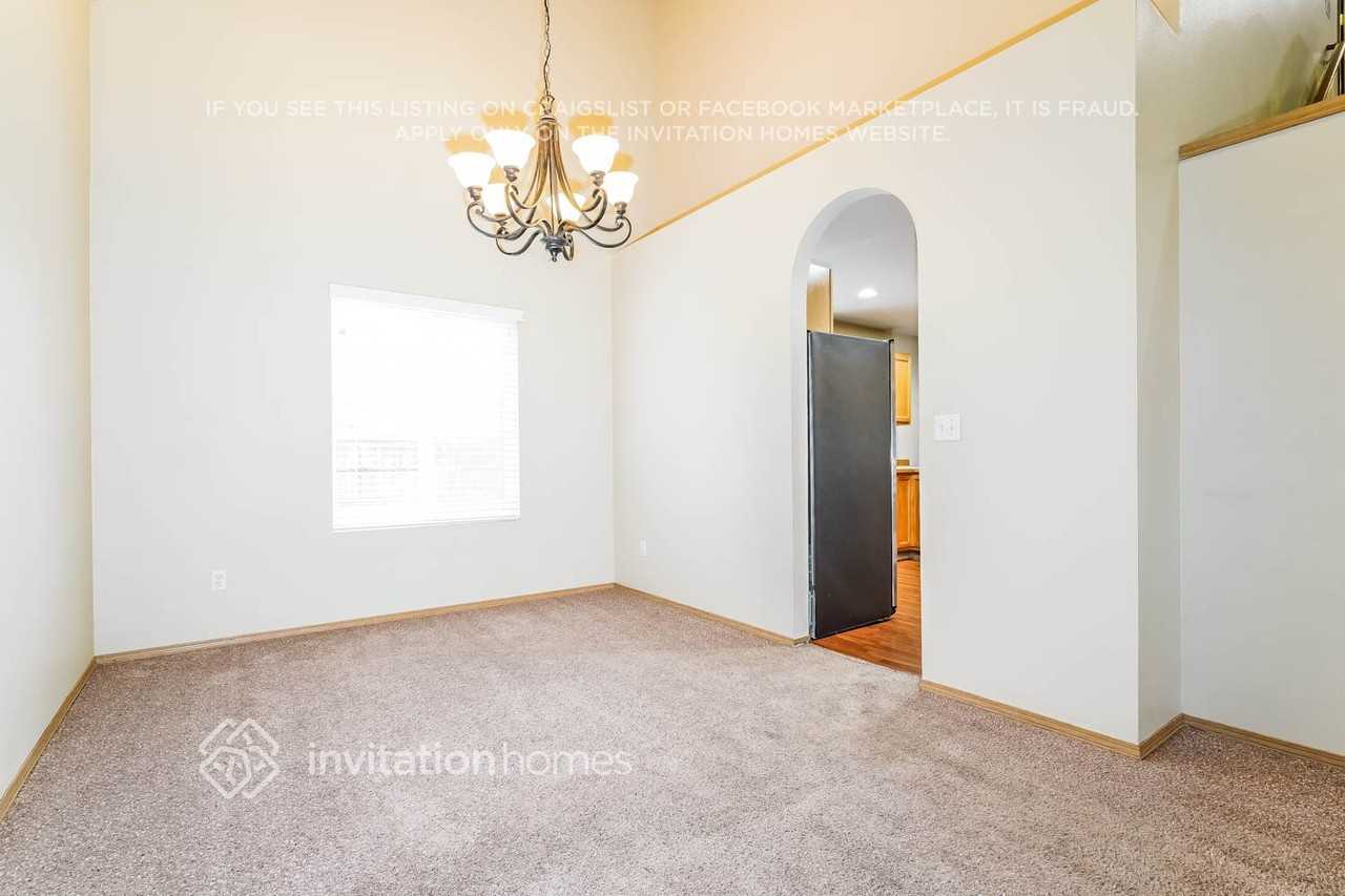 8507 204th Street Court East - Photo 6 of 18