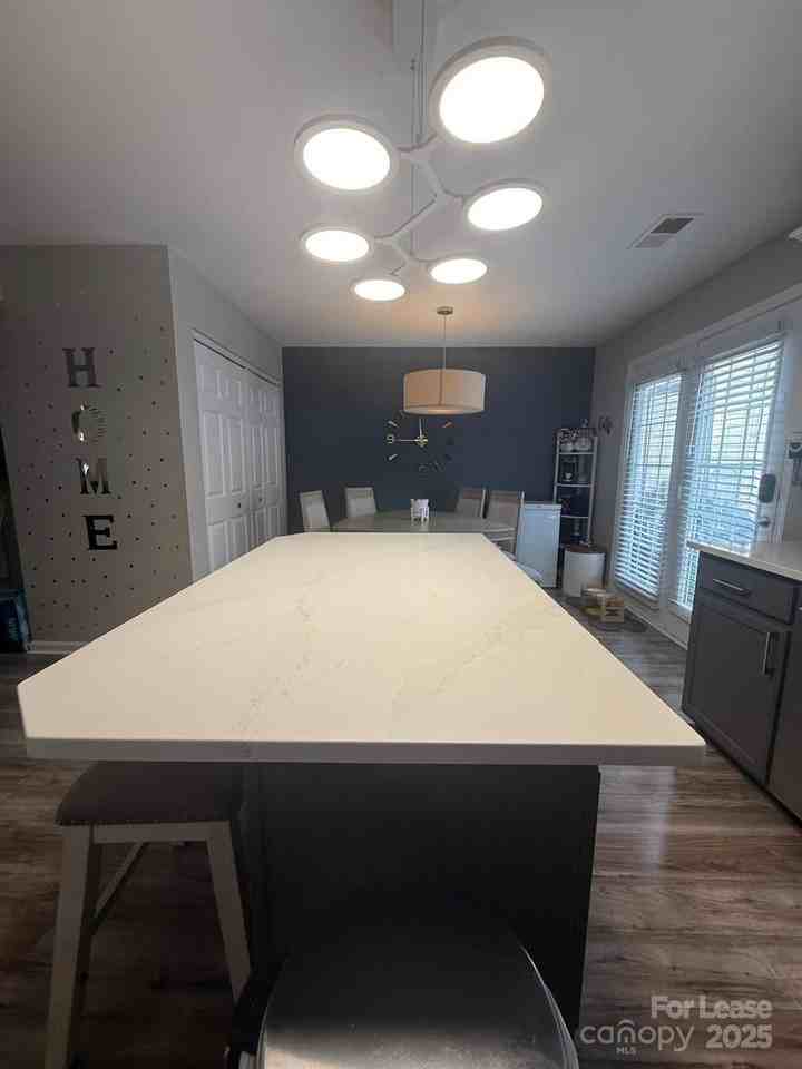 18506 Oakhurst Blvd - Photo 6 of 27