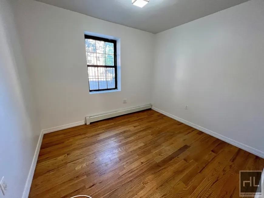 789 Greene Avenue - Photo 6 of 10