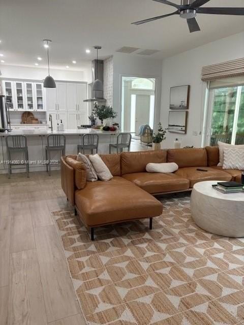 159 Oakwood Ln #159 - Photo 3 of 11