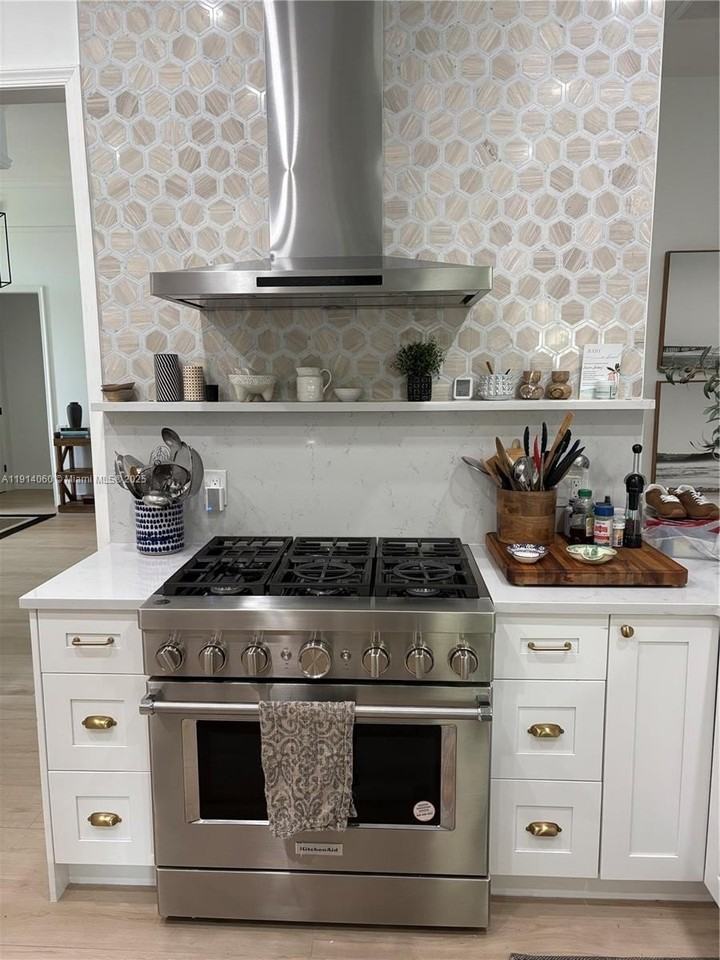 159 Oakwood Ln #159 - Photo 7 of 11