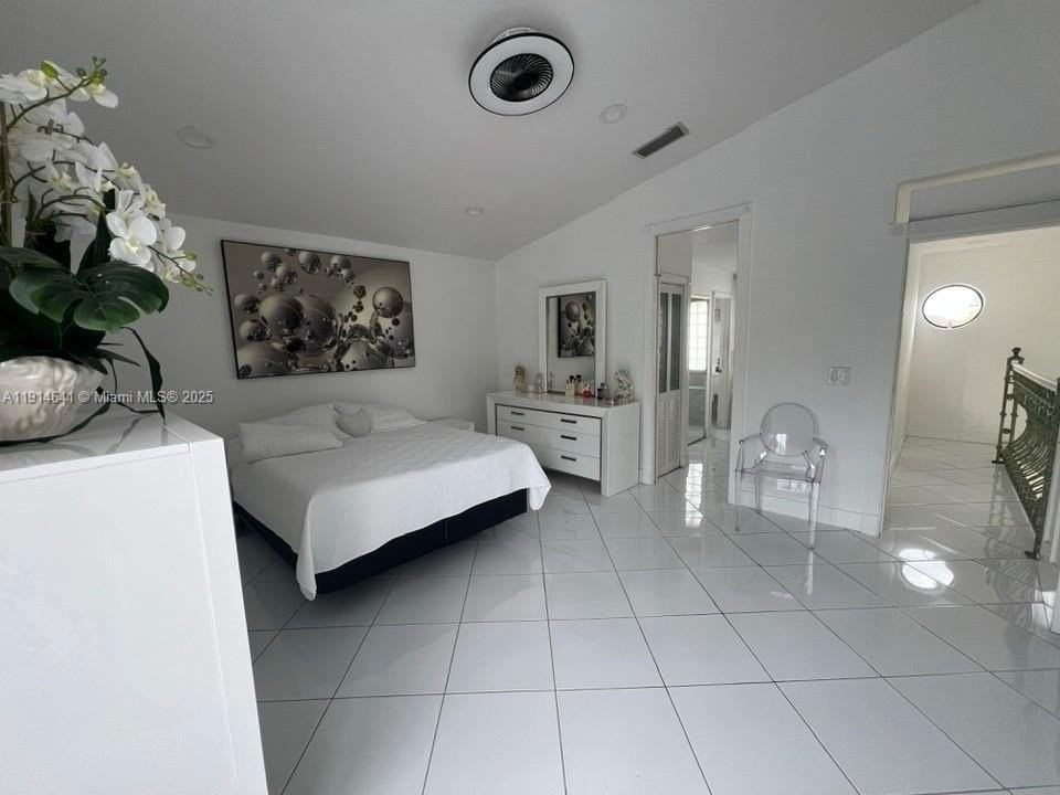 15370 Southwest 152nd Avenue - Photo 5 of 10