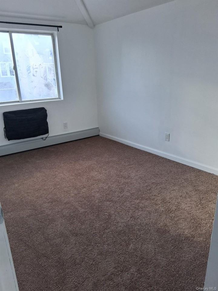 10844 172nd St - Photo 3 of 7