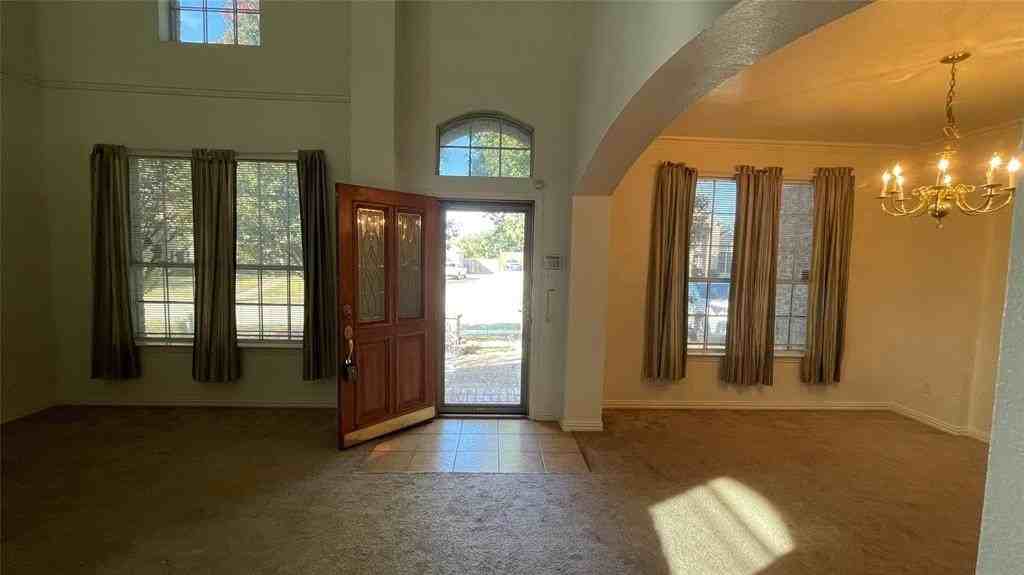 720 Candle Meadow Blvd - Photo 2 of 33