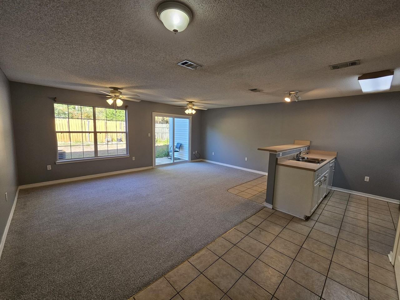 129 Noblat Dr - Photo 5 of 25