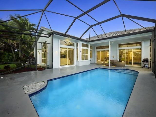 9070 Cypress Hollow Drive - Photo 2 of 8