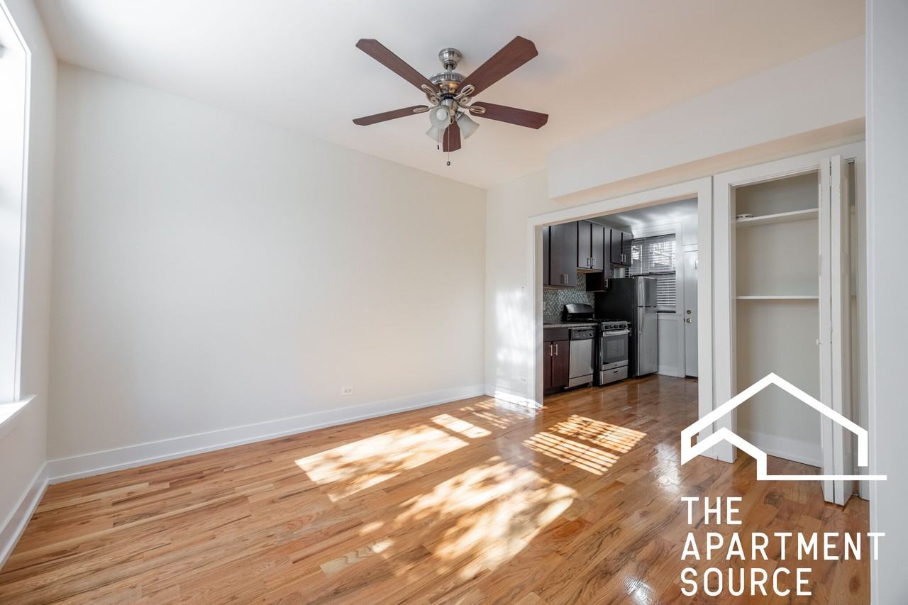 3900 N Janssen Ave #2 - Photo 2 of 12