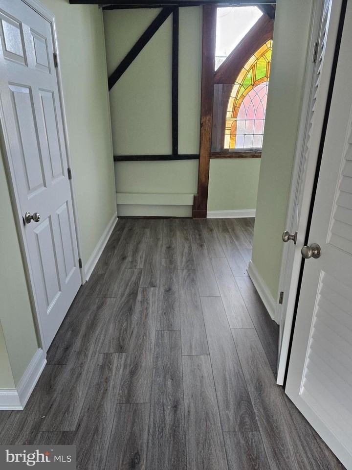 6 W Loudoun St - Photo 5 of 13