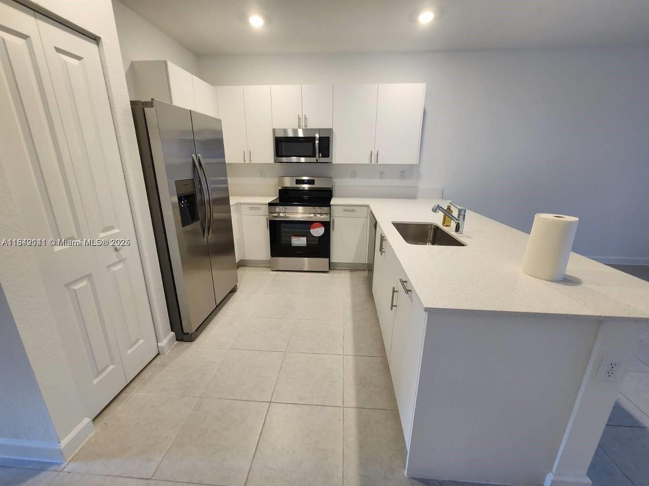 23320 Sw 127th Ct - Photo 3 of 11