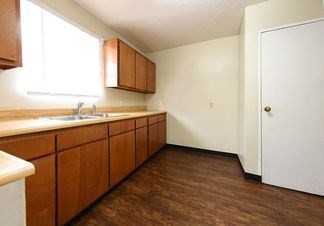 1522 W Oakridge Dr - Photo 6 of 8