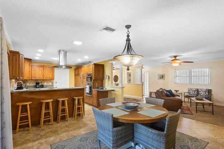 1059 Carambola Circle - Photo 3 of 8