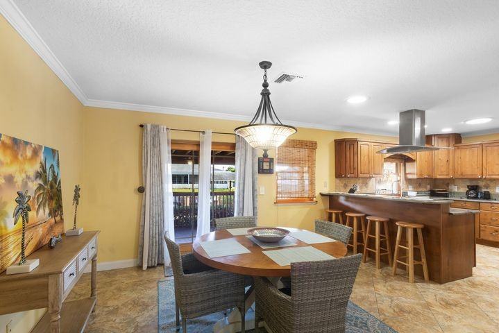 1059 Carambola Circle - Photo 5 of 8