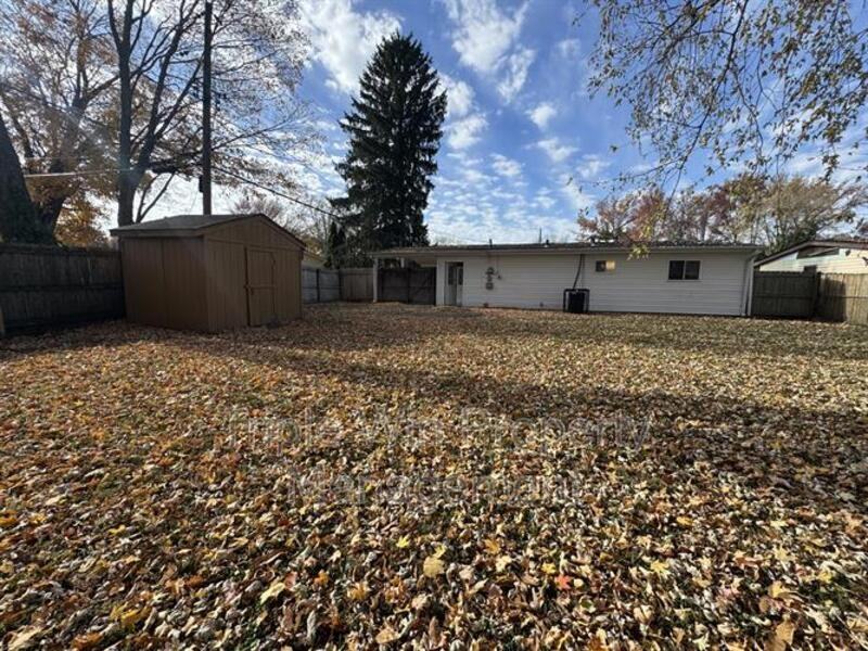 1630 Kay Dr - Photo 4 of 30