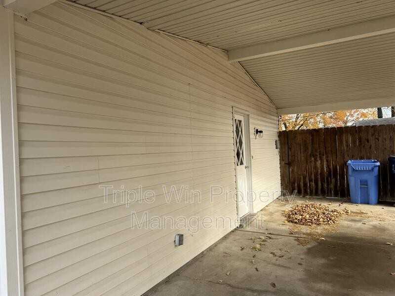 1630 Kay Dr - Photo 7 of 30