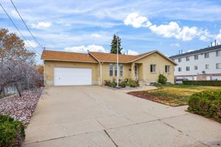 304 Se - Photo 1 of 1