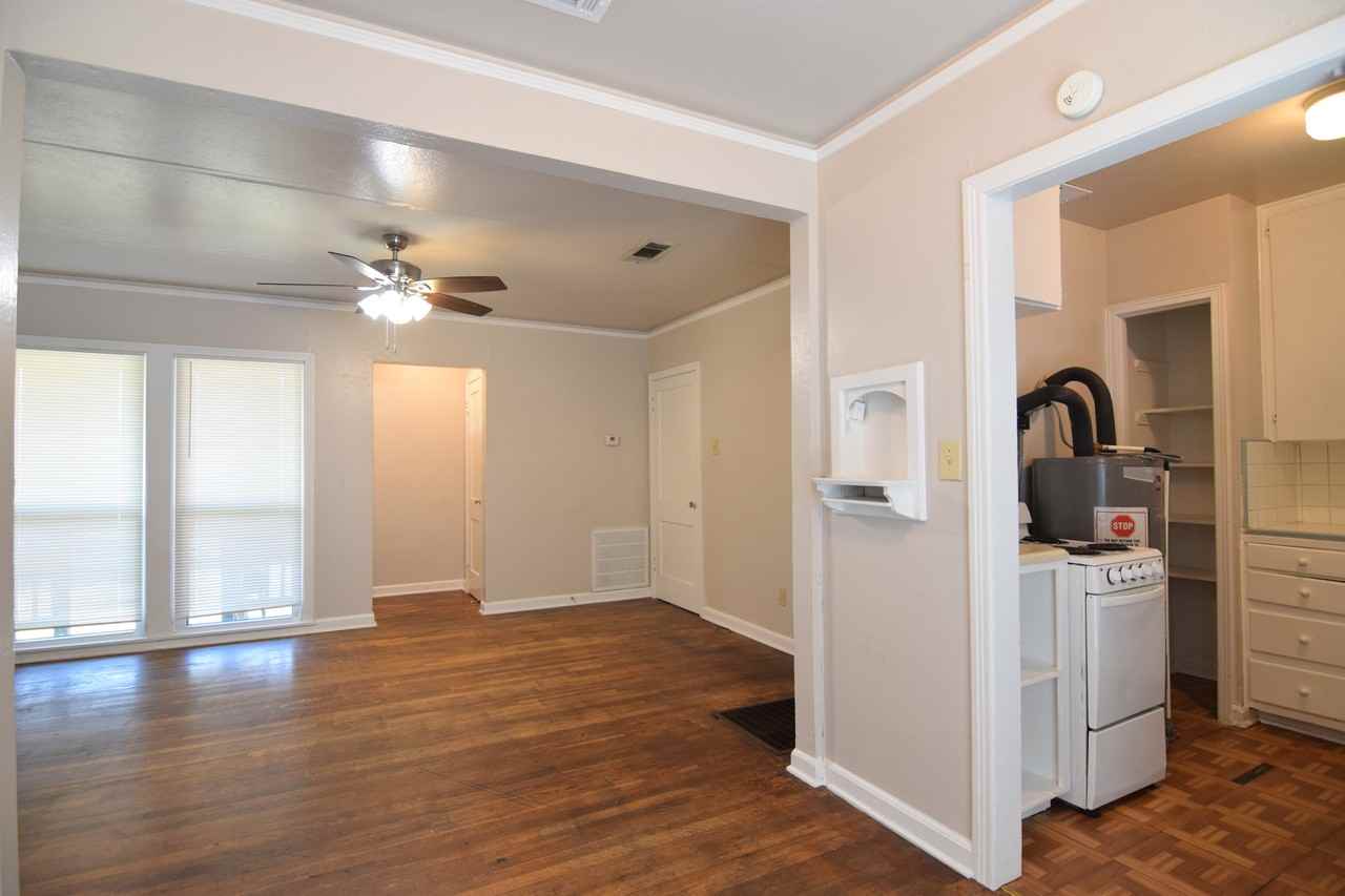 1503 S 9th St - Photo 6 of 16