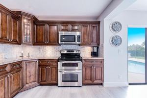 featured image of 12715 Kingsway Road