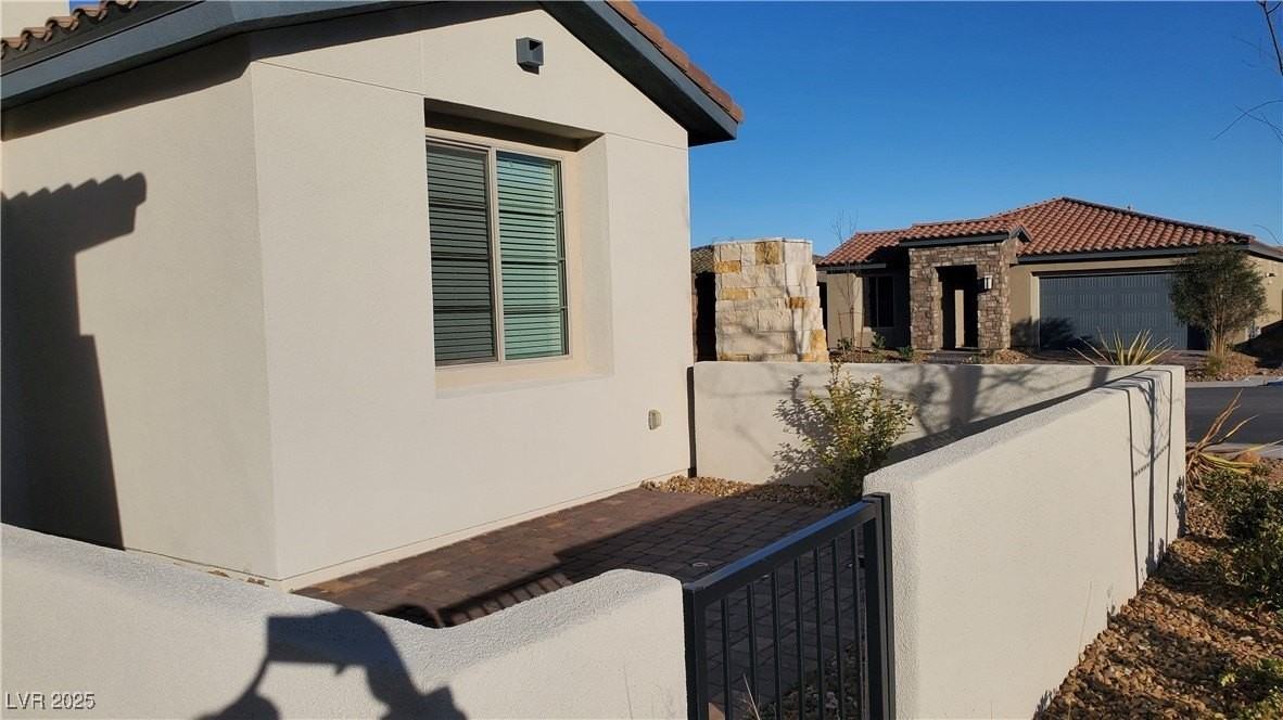 6 Sun Mirage Ave - Photo 4 of 50