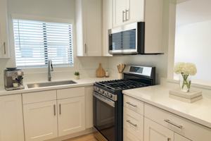 featured image of 800 Orange Grove Ave