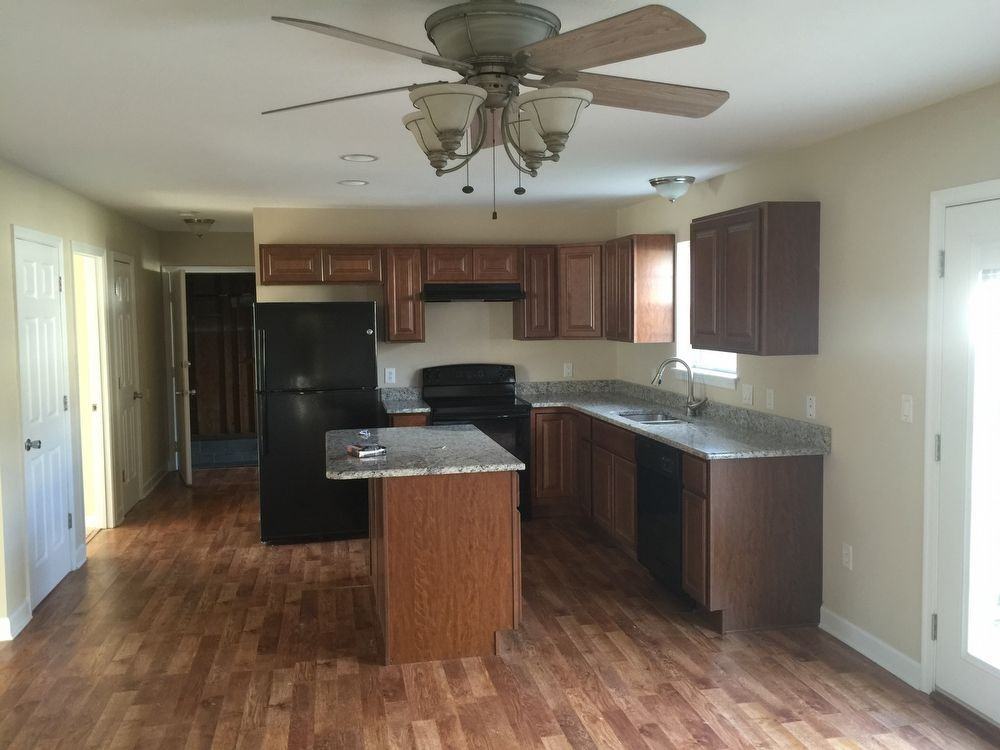 114 Courtney Ln - Photo 2 of 6