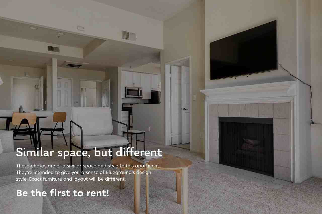 1561 S Barrington Ave #10575A - Photo 4 of 25