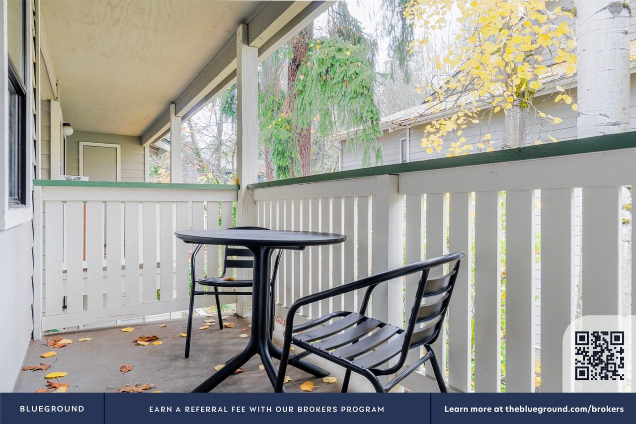 15850 Northeast 40th Street #968 - Photo 5 of 20