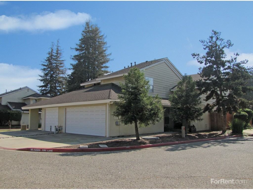 Four Creeks Village - Photo 2 of 19