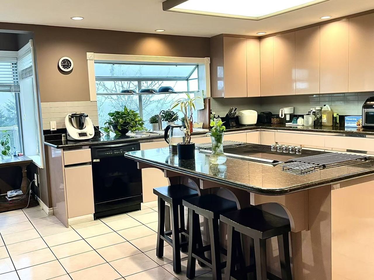 70 Timbercrest Drive - Photo 2 of 15