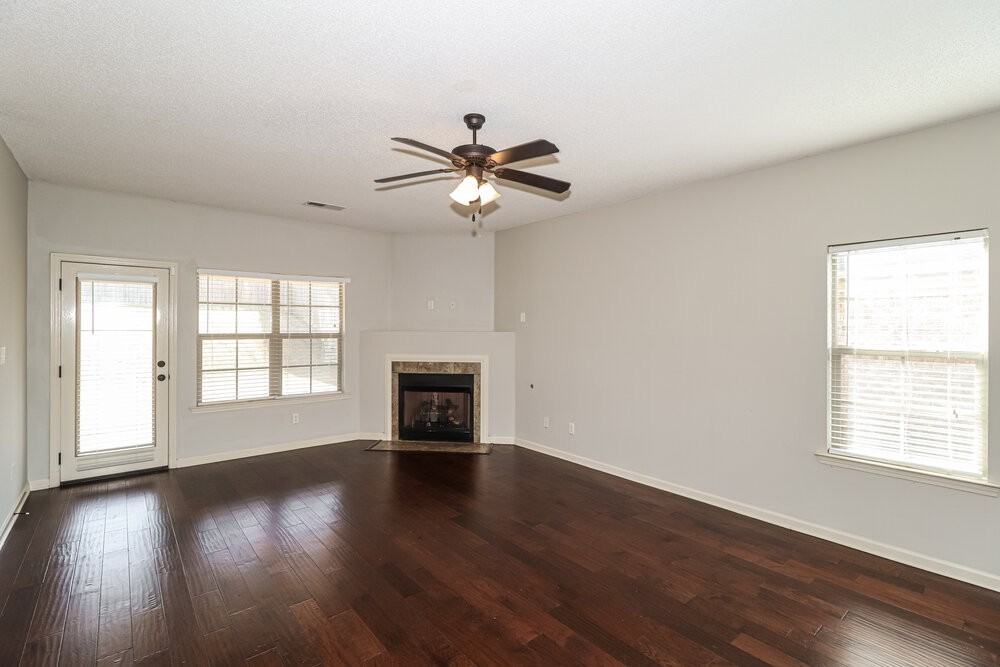 4260 Markston Drive - Photo 5 of 17