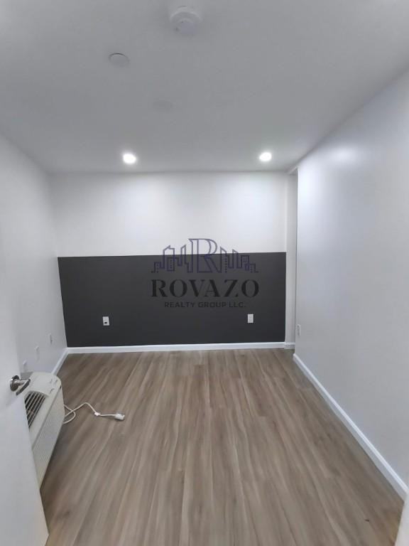 556 Market Street #4D - Photo 6 of 6