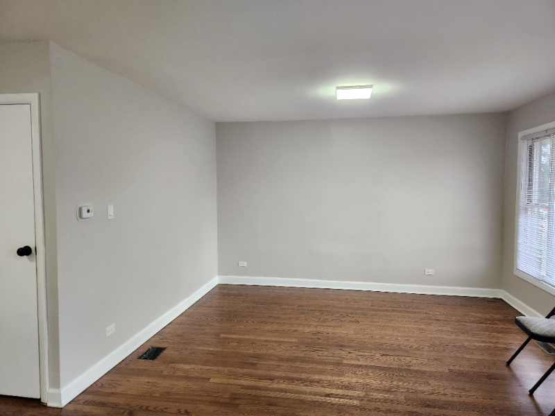 11361 S May St - Photo 4 of 9