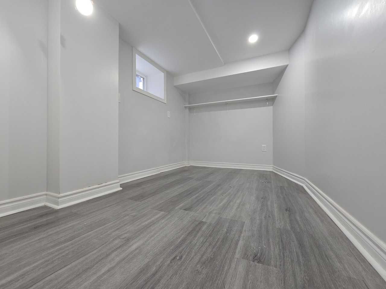 984 Ossington Avenue #BSMT - Photo 6 of 10