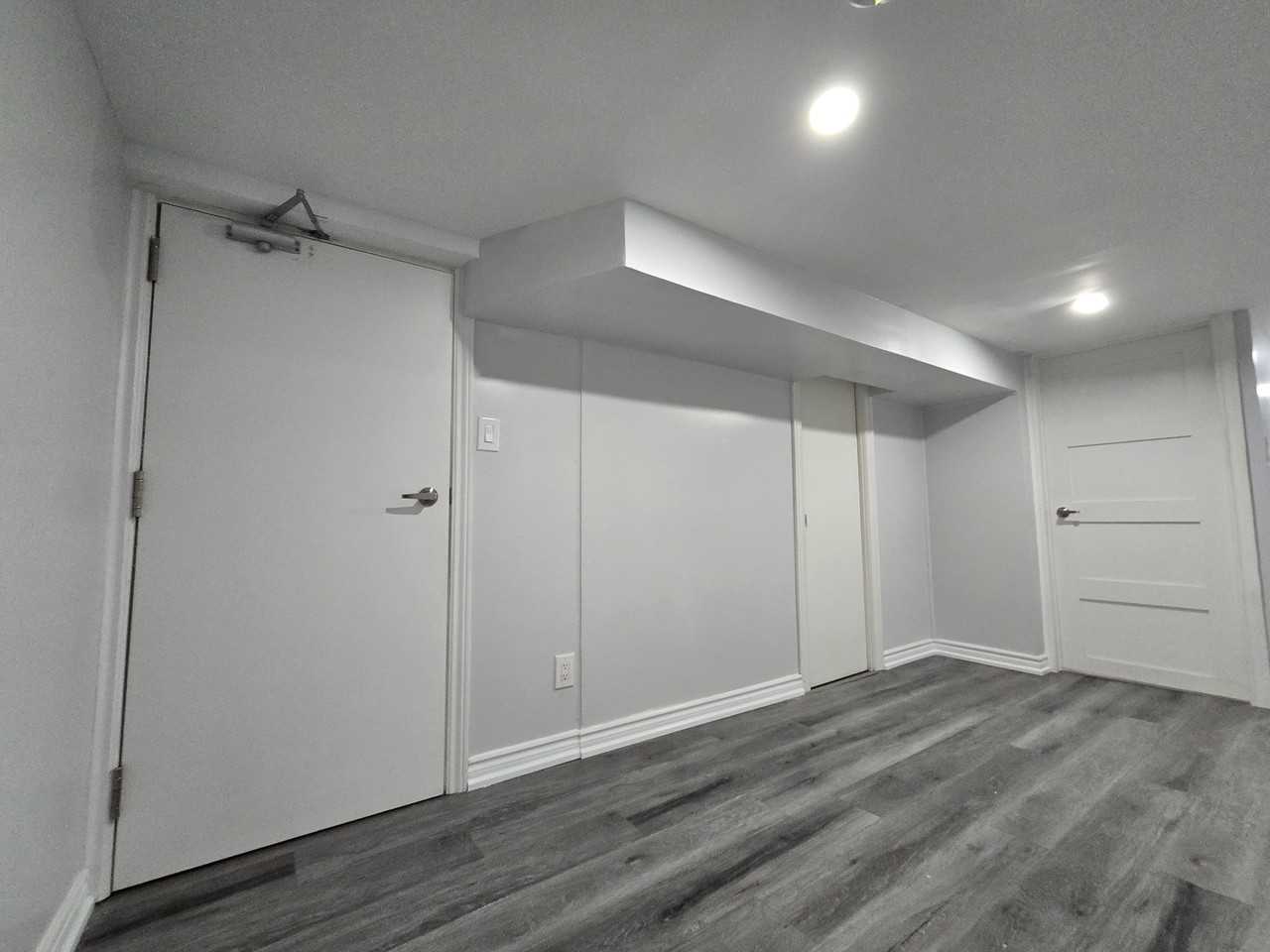 984 Ossington Avenue #BSMT - Photo 5 of 10