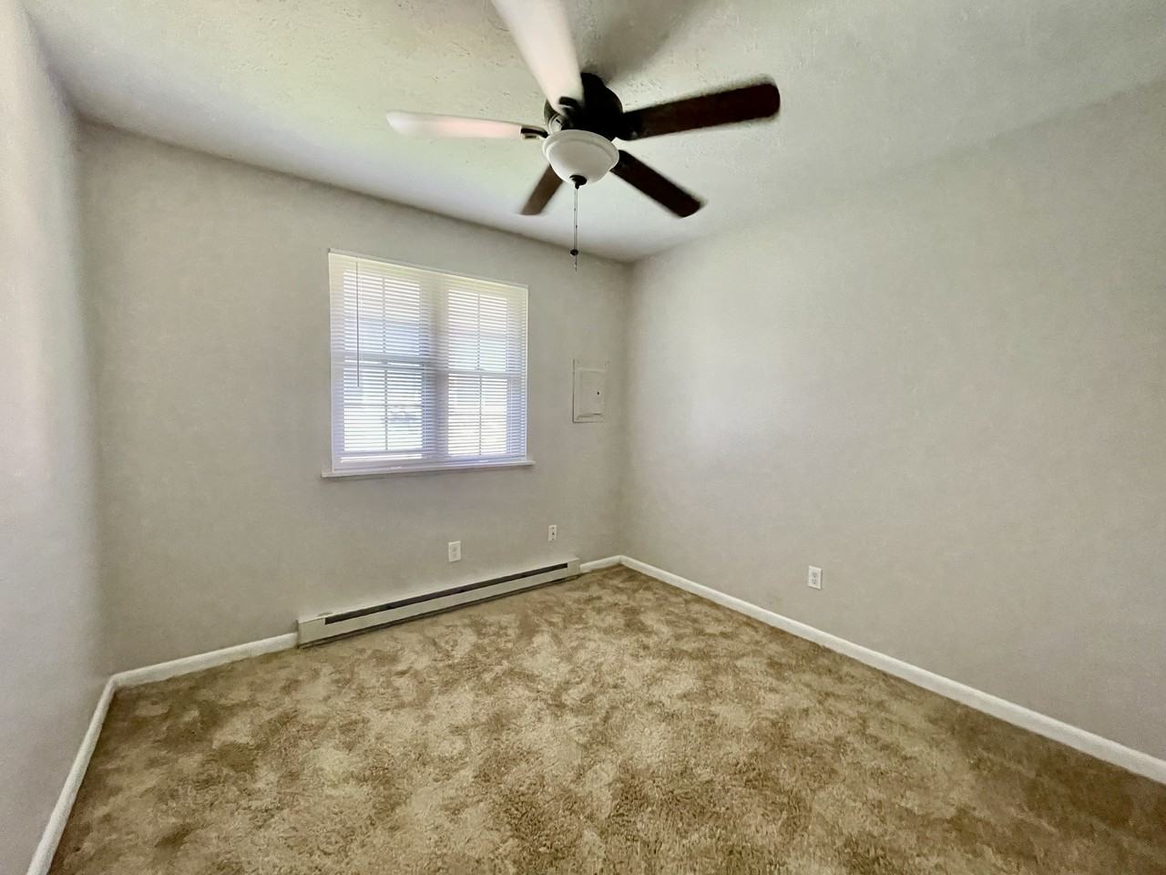 40 East Fir Street #D - Photo 3 of 5