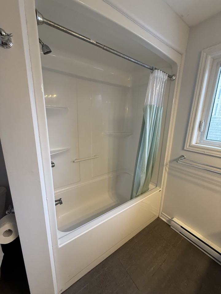 52 Champagne Avenue South - Photo 7 of 21