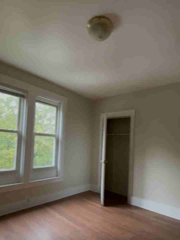 3429 Moulton Avenue - Photo 7 of 10